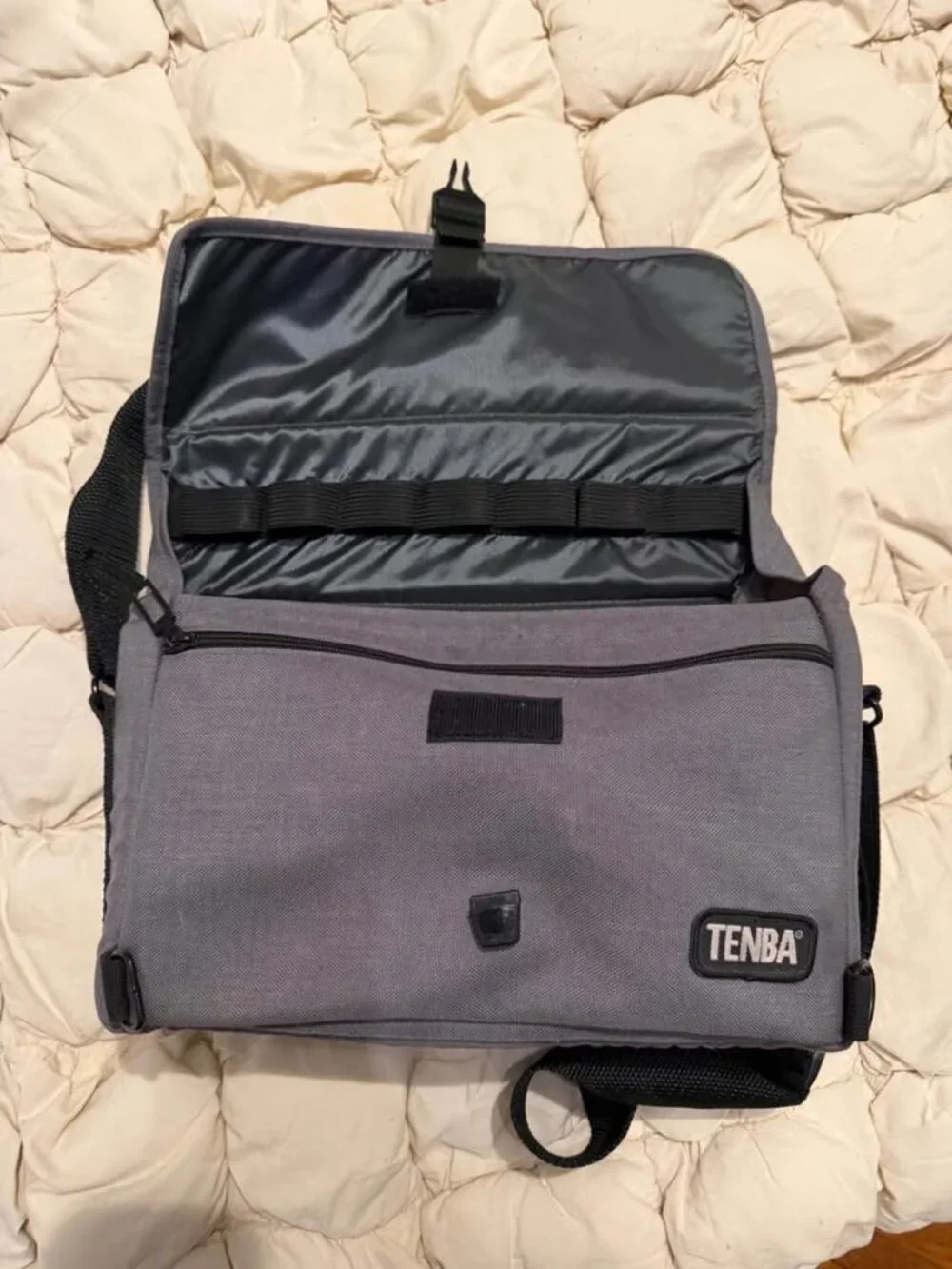 Tenba Gray Messenger Camera/Camcorder Crossbody Bag w/ Zipper Pouch and Pockets